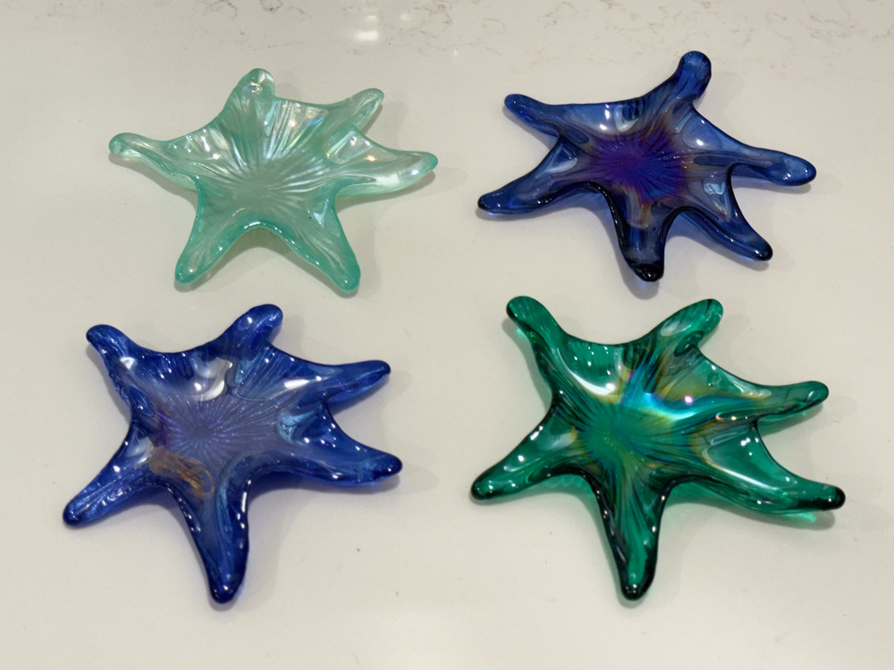 Lot of 4 Akcam Turkish Hand Made Glass Starfish Bowls - Iridescent Carnival Set